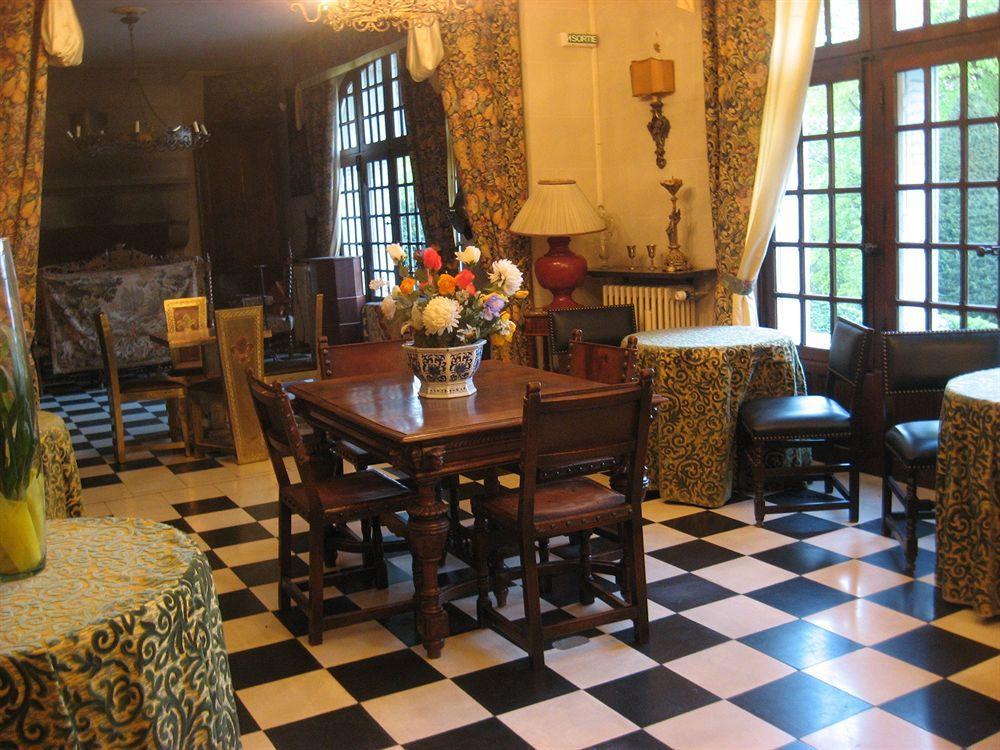 Chateau De Montbrun Hotel Saint-Michel-Chef-Chef Luaran gambar